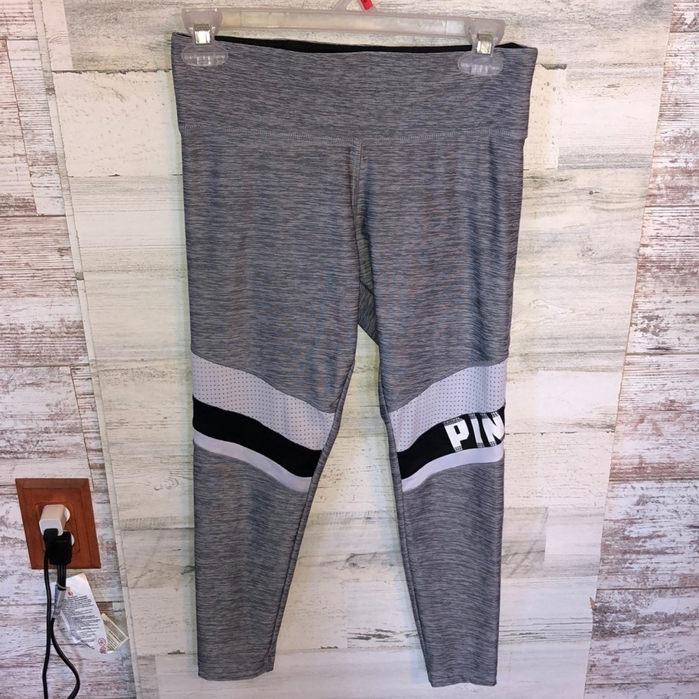 Pink Victoria’s Secret ultimate Capri pants cropped pants size small gra…​